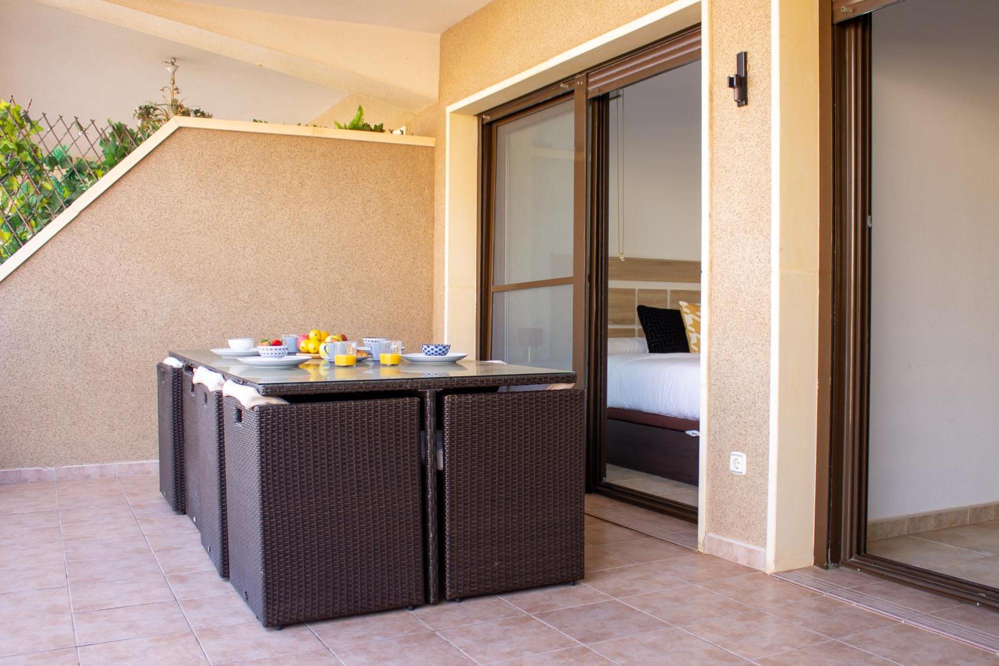 Appartamento Myflats Deluxe Balcon De Arenales Arenales del Sol Esterno foto